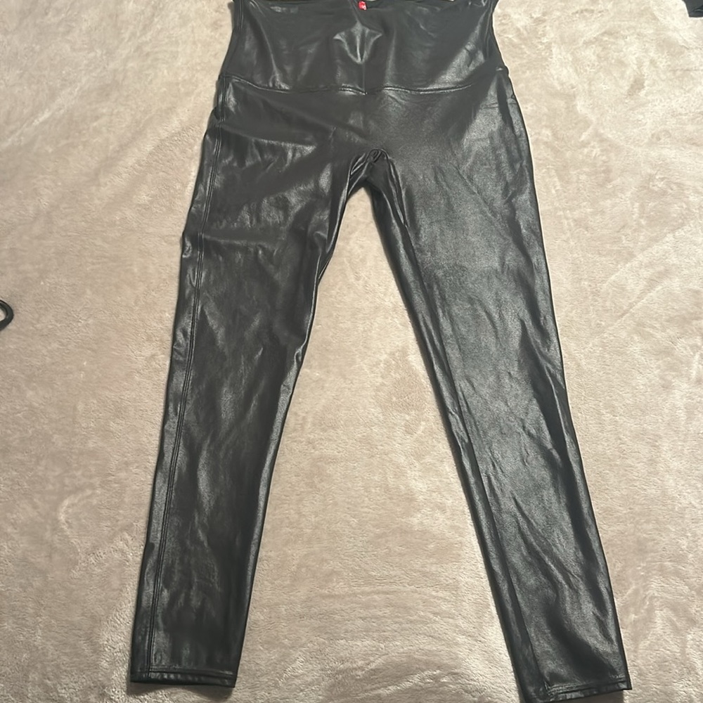New without tags SPANX faux leather leggings